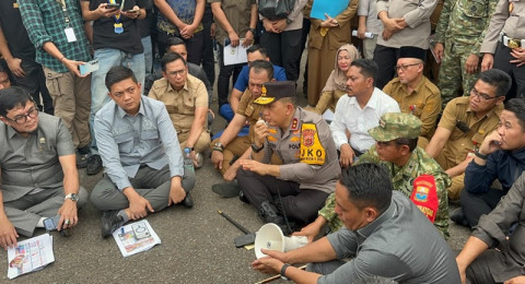 Kapolda Jambi Temui Massa Aksi di DPRD, Kedepankan Dialog Humanis